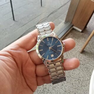 Đồng Hồ Nam OMEGA mặt kính Sapphire xanh lục bích (Nam đeo) Đồng hồ đeo tay giá rẻ Dây da đồng hồ màu xanh dương